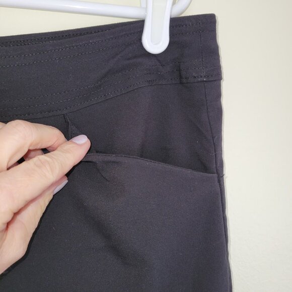 Chico's Weekends Perfect Stretch Shorts Black Pull On Tie Waist Women's Size L - Picture 4 of 9